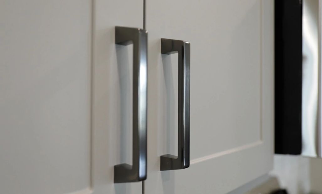 Artisan Collection finishes. Representative images and renderings are for illustrative purposes.