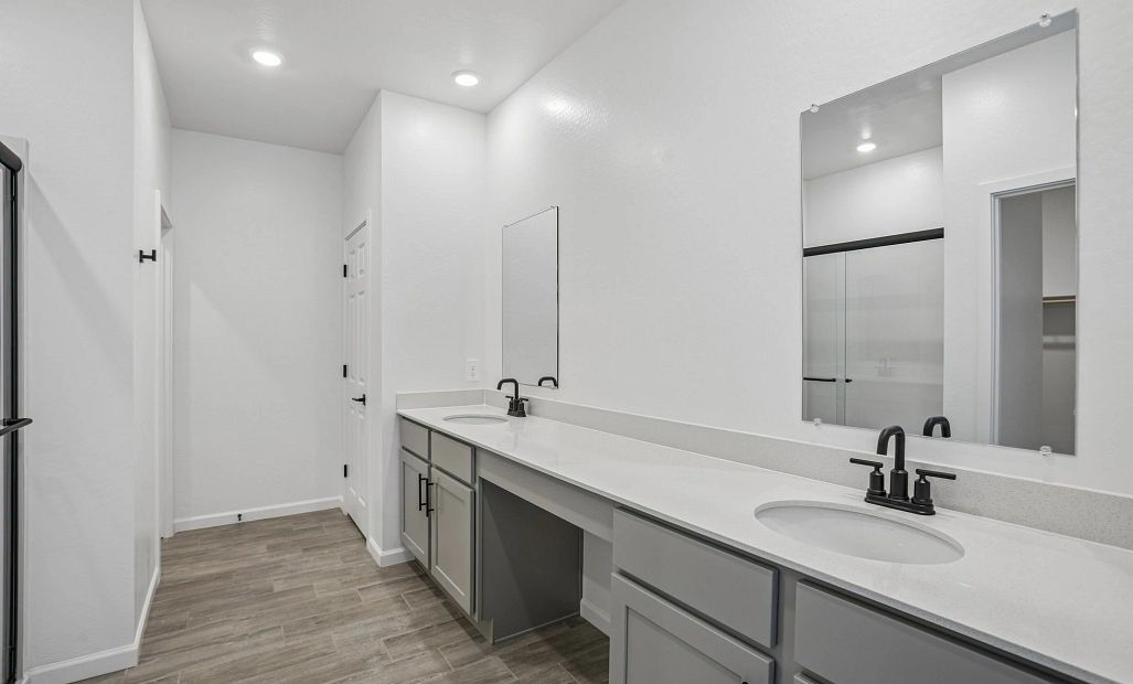 Primary bath