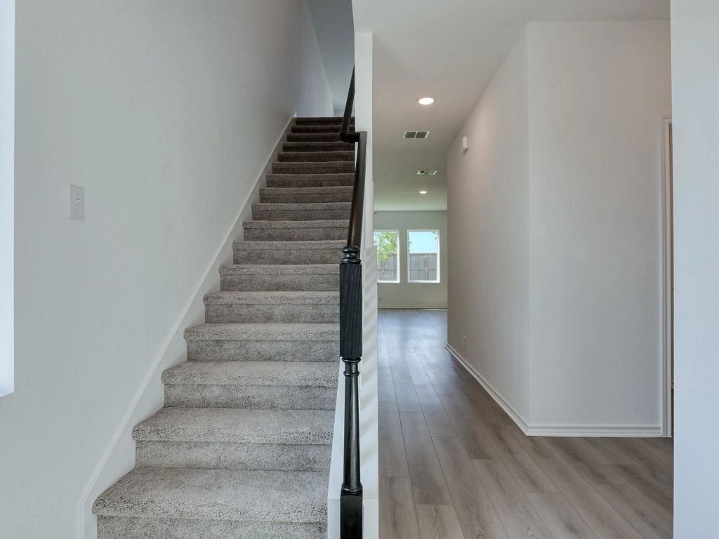 Hennersby Hollow - Dunlap Interior Image 2