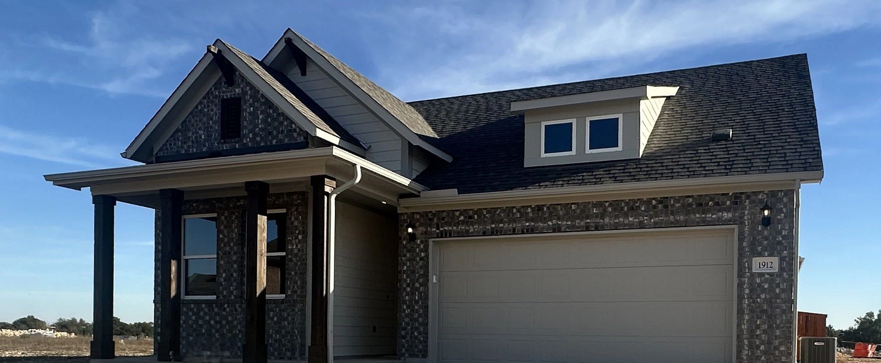 1912 Davee Place (Cartwright)