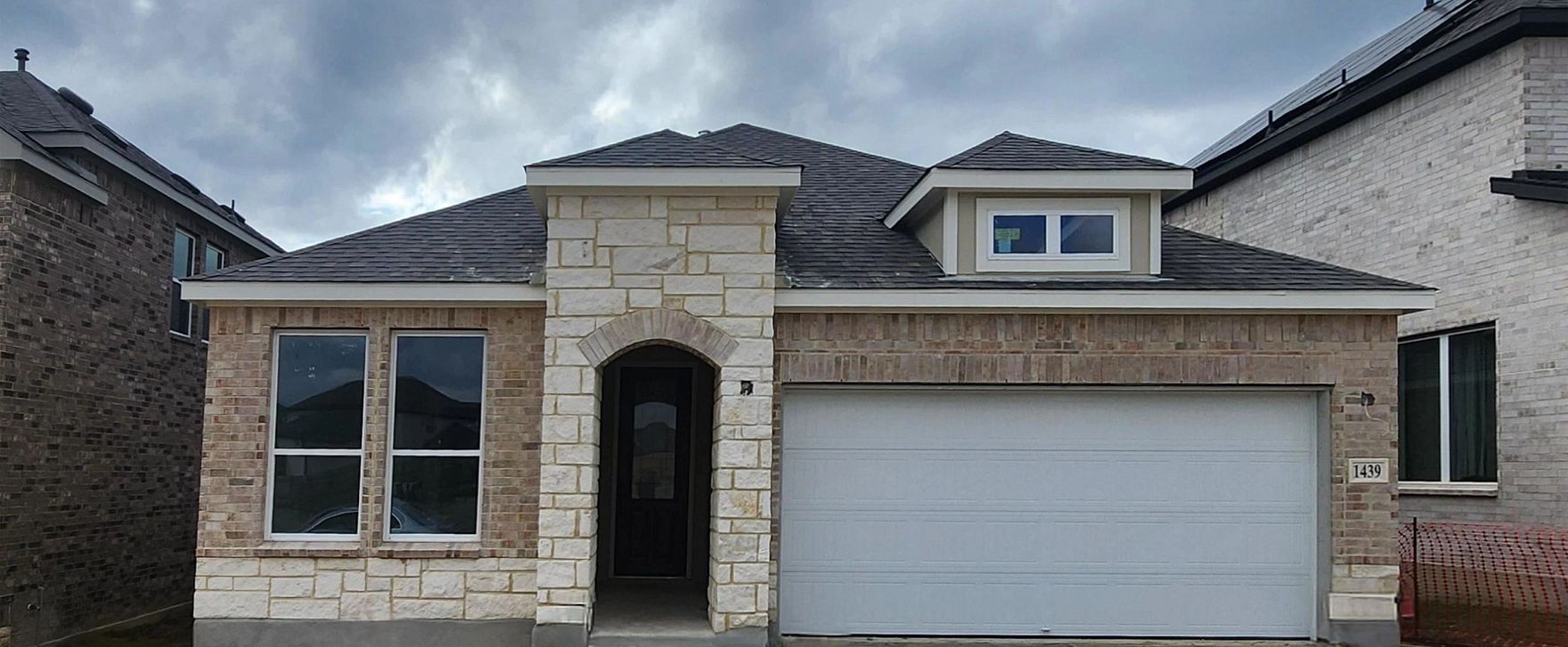 1439 Lockett Falls (Sage)