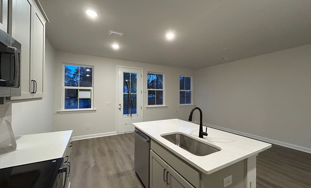 453 Martins Creek Blvd (Trolley)