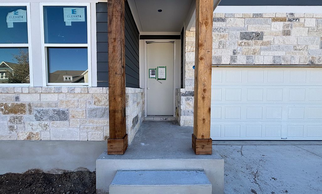 190 Crater Lake Drive (Blake)