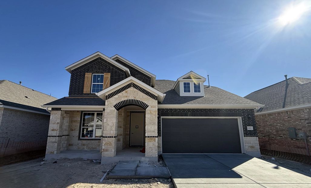 Thornton - Berry Creek Highlands: Georgetown, Texas - Ashton Woods