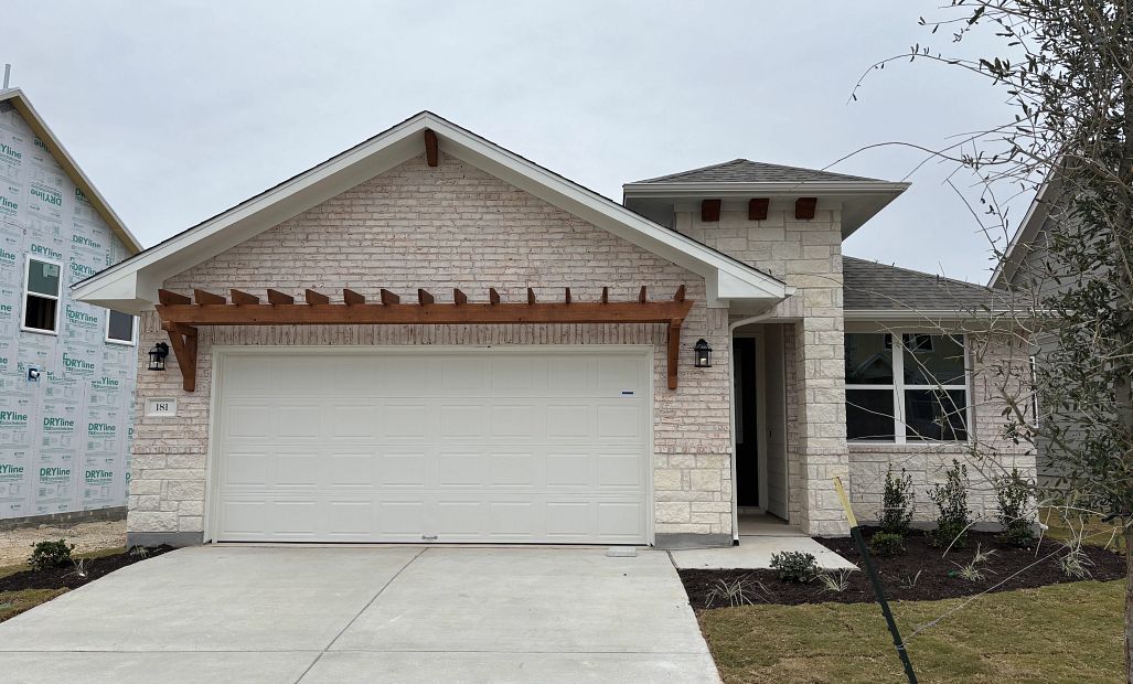 181 Crater Lake Drive (Brodie)