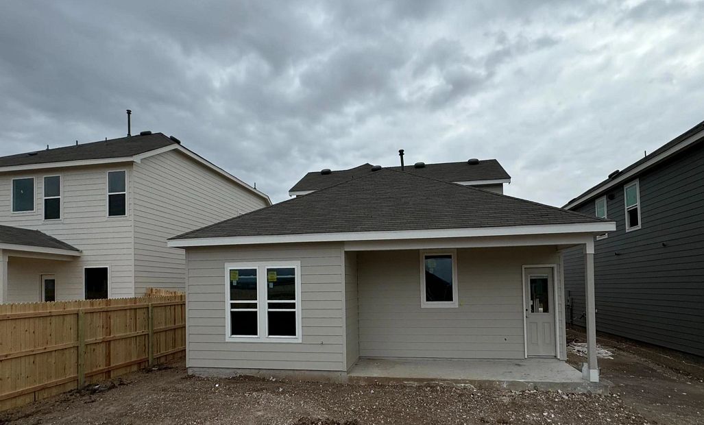 7119 Lower Crossing (Knox)