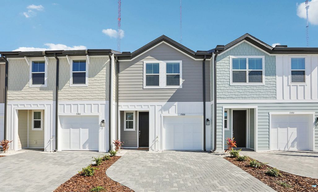 7588 Deer Valley Circle