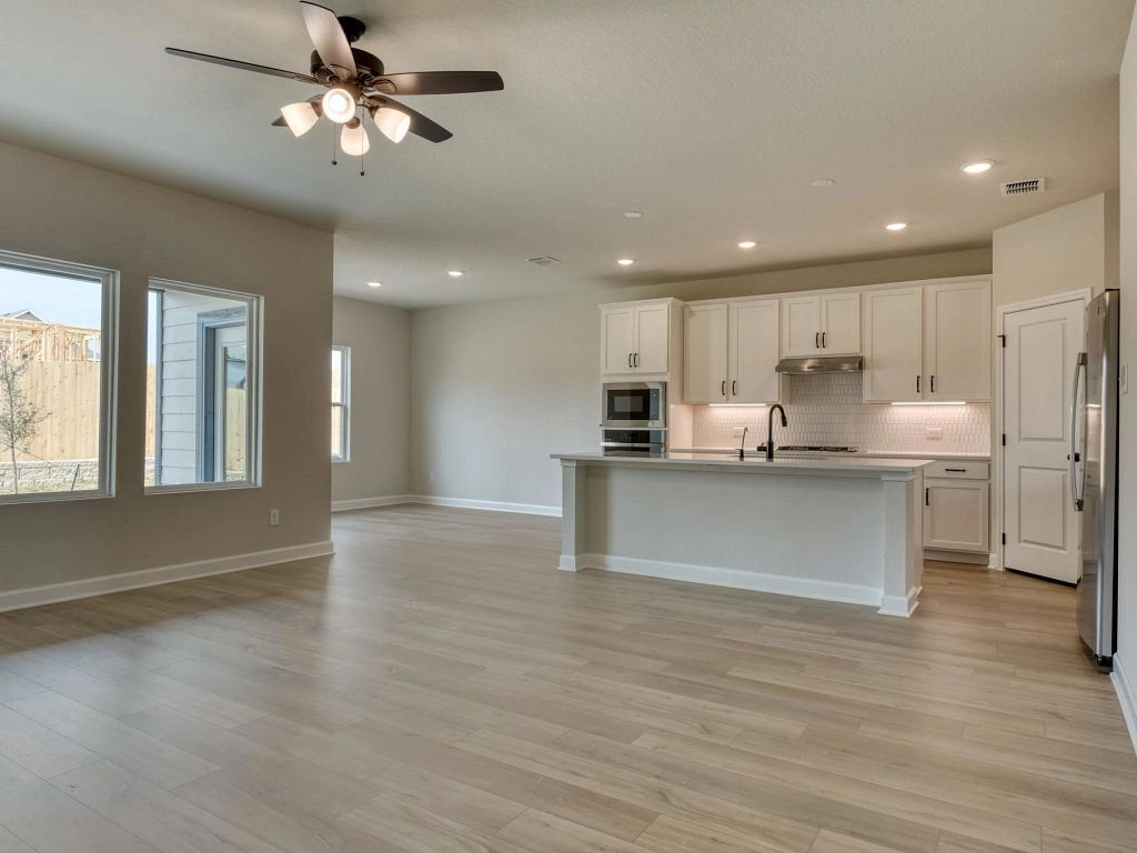 12829 Hill Plains Dr. Schertz, TX 78154