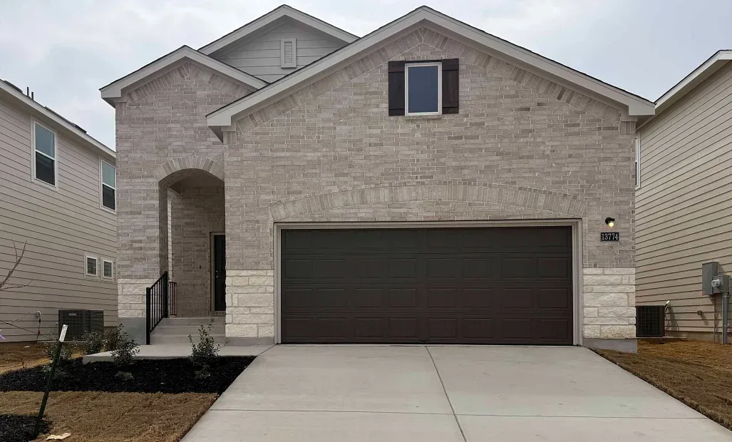 McKinney - Hennersby Hollow: San Antonio, Texas - Ashton Woods