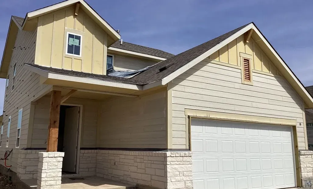 Ladybird - Lariat: Liberty Hill, Texas - Ashton Woods