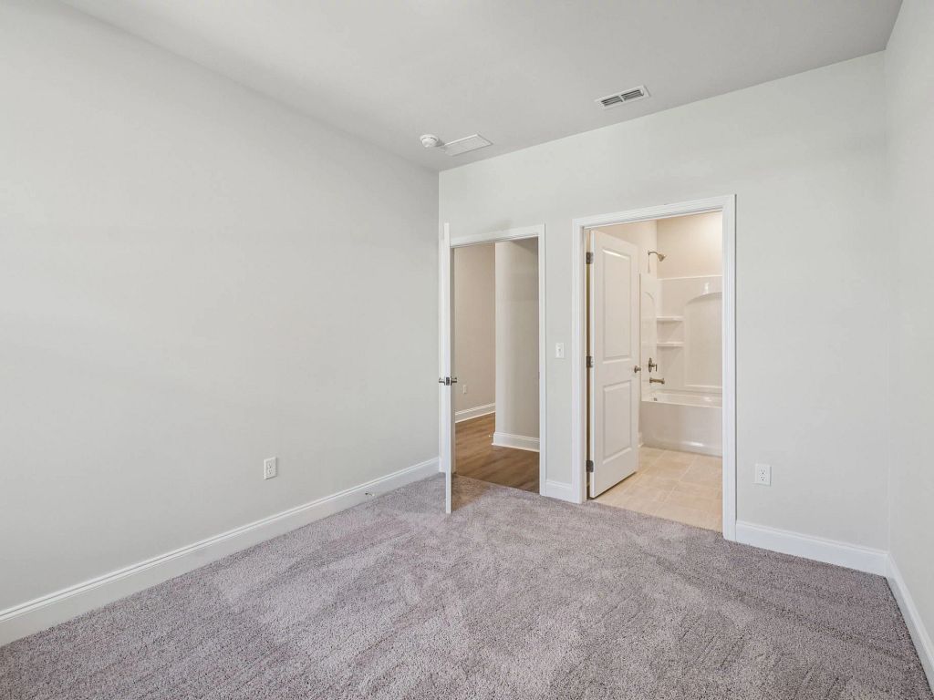 Stewart's Glen | 55+ Community - Magnolia Interior Image 10