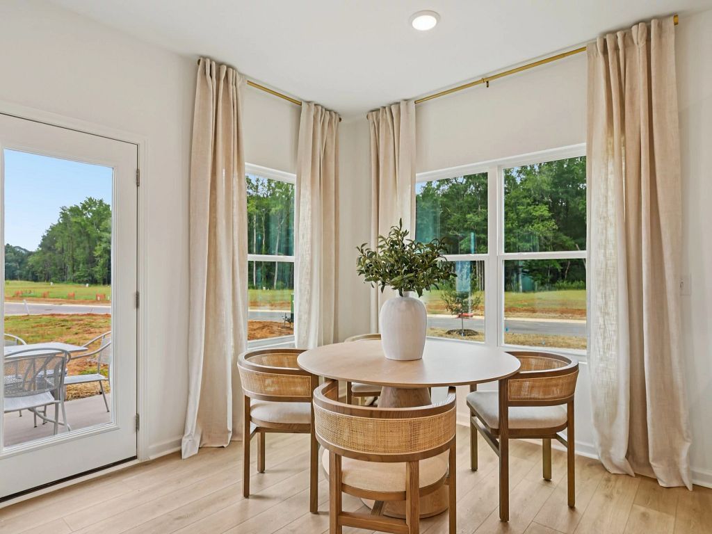 Towns at The Point - Camellia Interior Image 6
