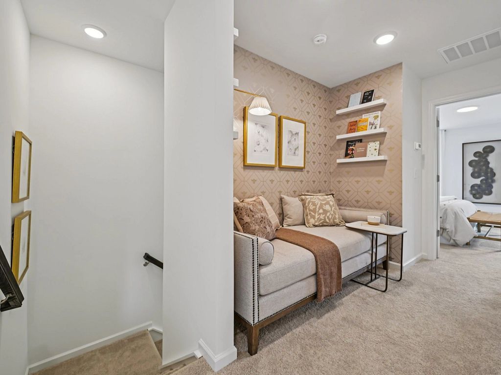 Towns at The Point - Camellia Interior Image 21