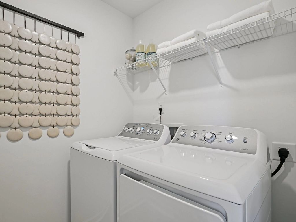 Towns at The Point - Camellia Interior Image 23