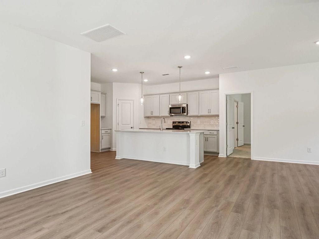 Middleton Farms - Forrest Interior Image 16