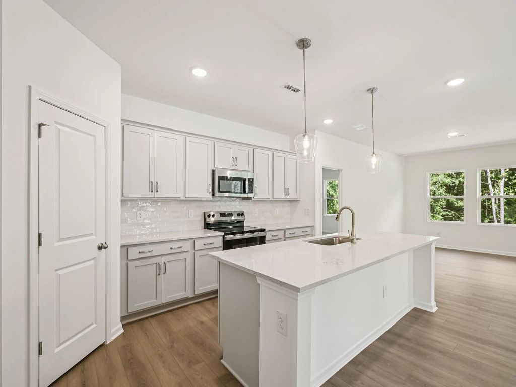 Middleton Farms - Forrest Interior Image 17