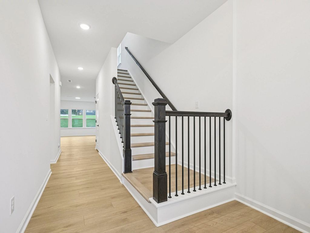 Rowland's Grant - Knox Interior Image 12