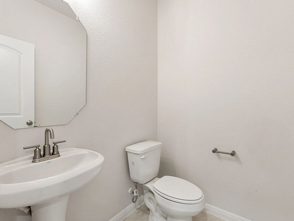The Colony - Somerville Interior Image 10