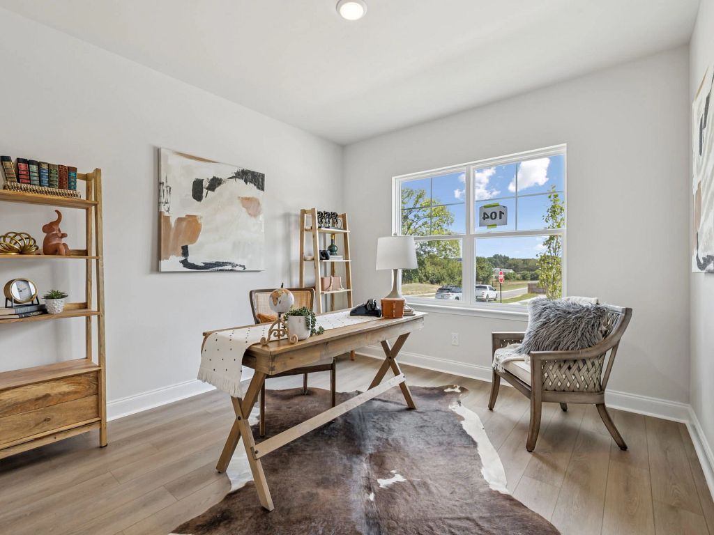 Cades Bluff - Bartlett Interior Image 4