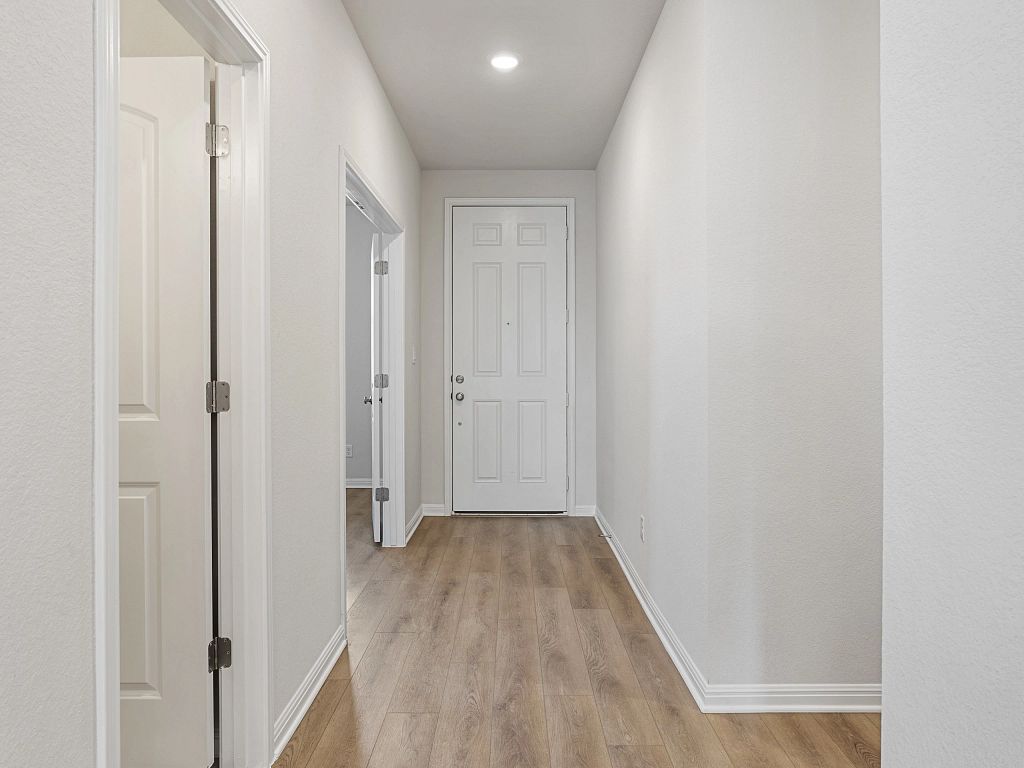 The Colony - Somerville Interior Image 12