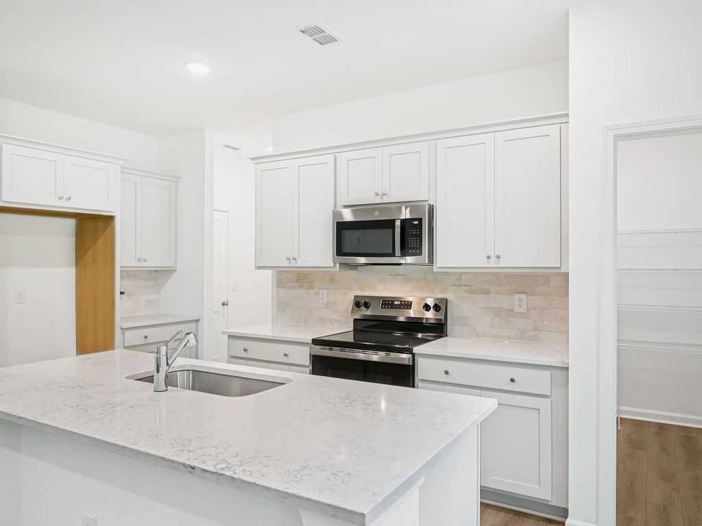 Middleton Farms - Brooke Interior Image 19