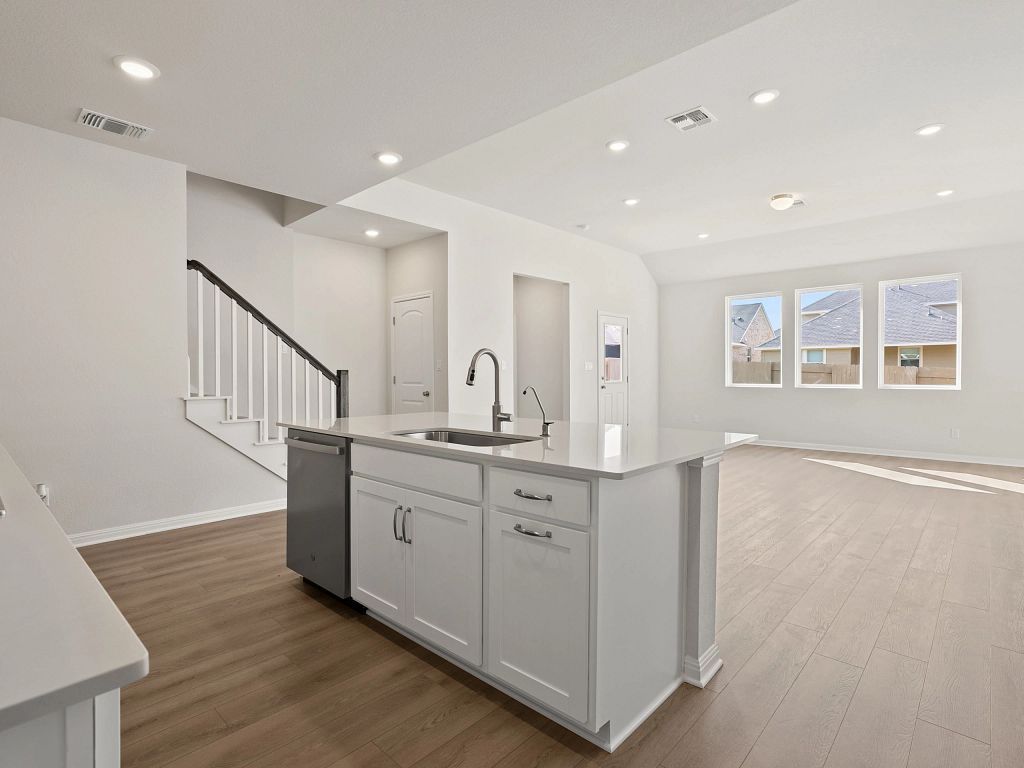 The Colony - Somerville Interior Image 15