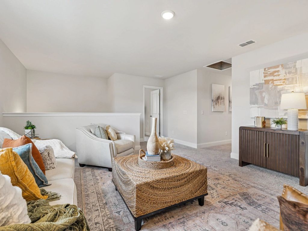 Cades Bluff - Bartlett Interior Image 16