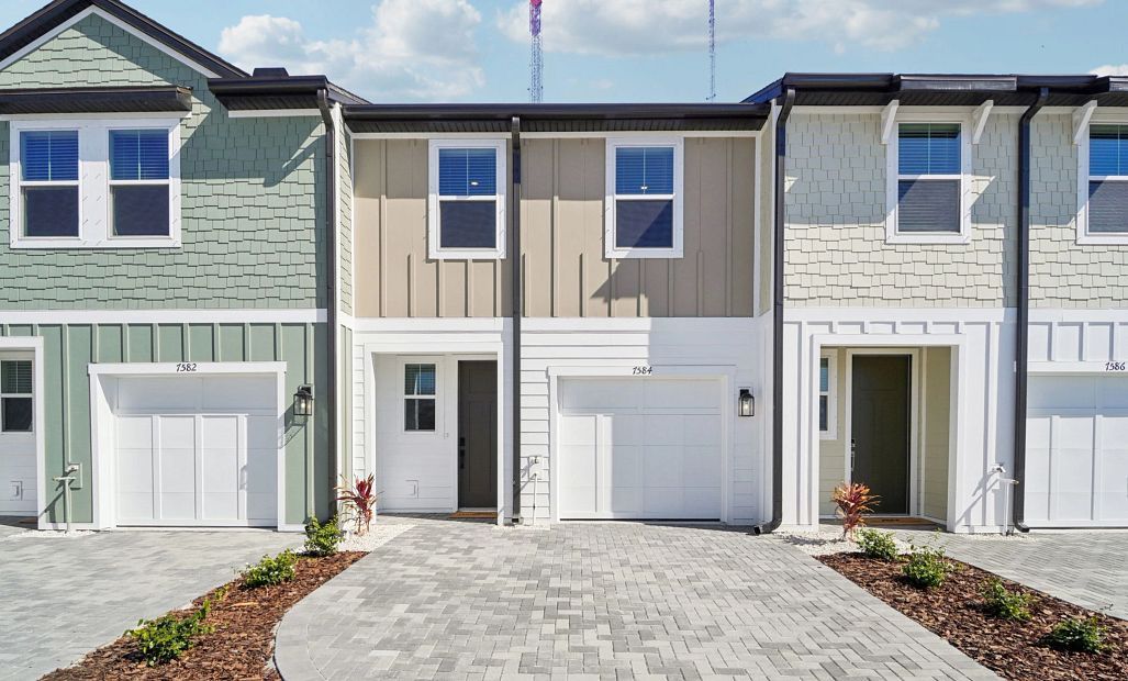 7584 Deer Valley Circle (Palm)