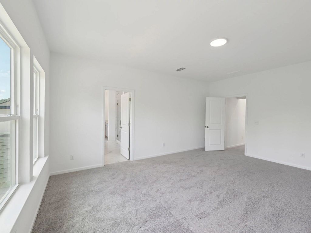 Crescent Mills - Jordan Interior Image 7