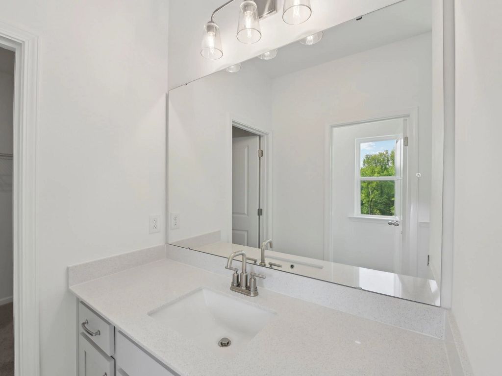 Crescent Mills - Jordan Interior Image 10