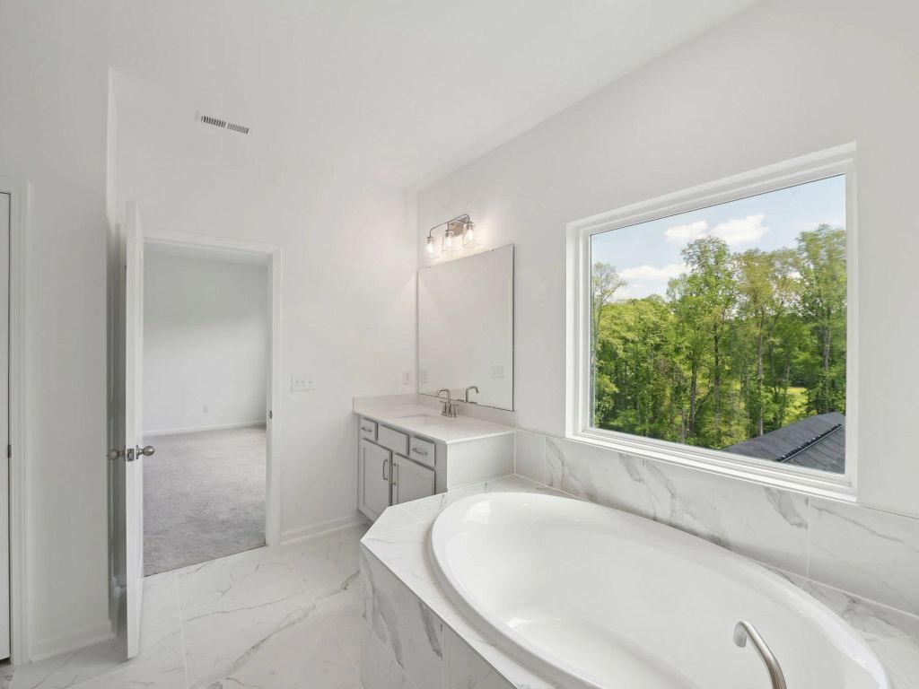 Crescent Mills - Jordan Interior Image 11
