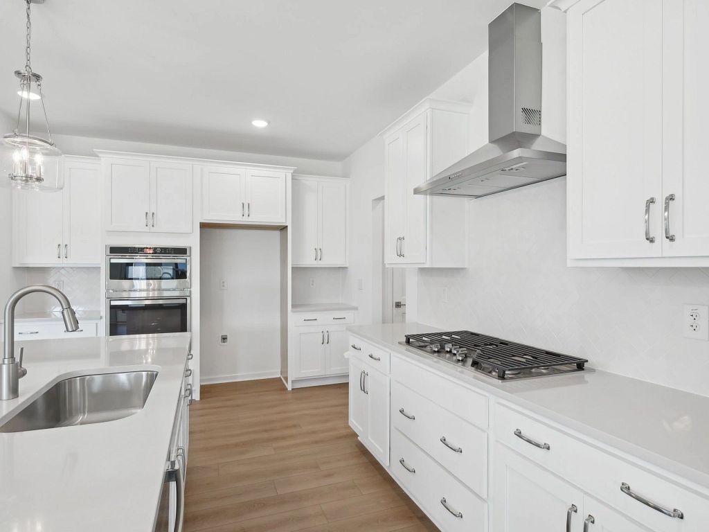 Crescent Mills - Jordan Interior Image 21
