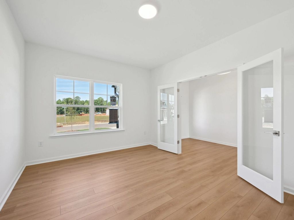Crescent Mills - Jordan Interior Image 22