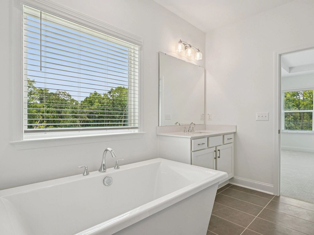 Crescent Mills - Jordan Interior Image 28