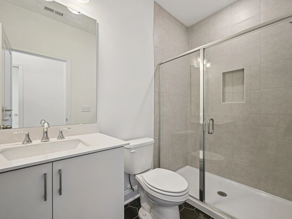 Crescent Mills - Jordan Interior Image 34