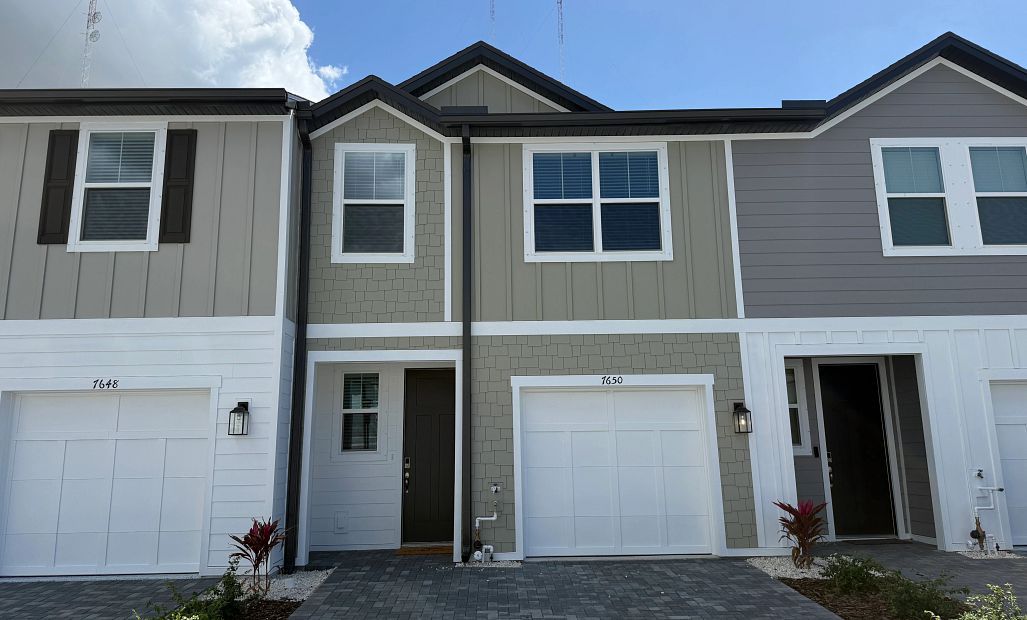 7650 Deer Valley Circle (Palm)