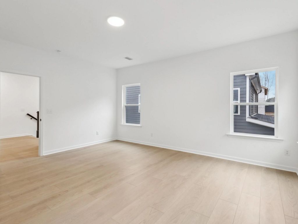 Rowland's Grant - Alexis Interior Image 5