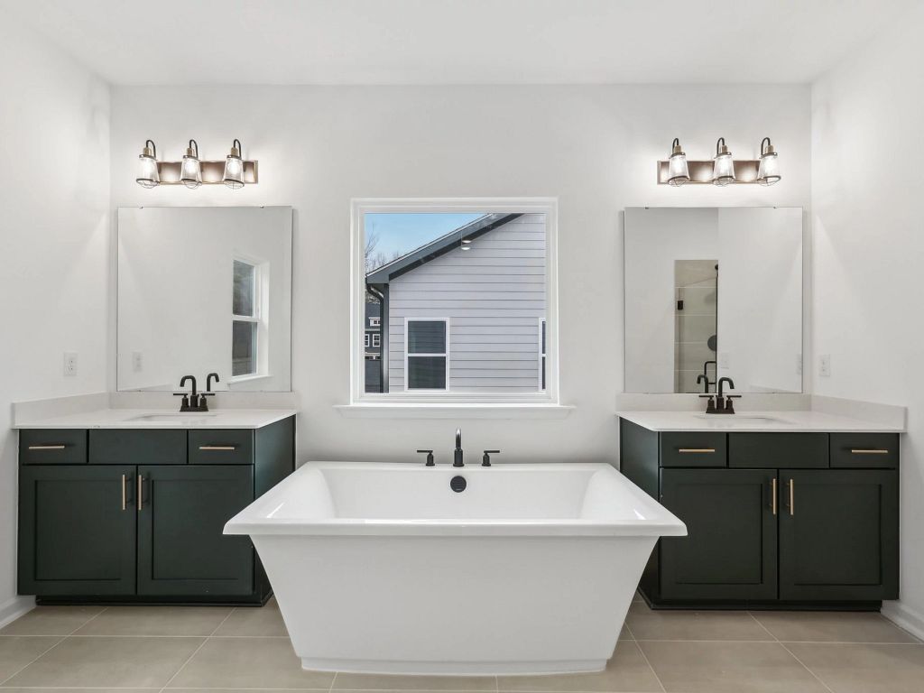 Rowland's Grant - Alexis Interior Image 6
