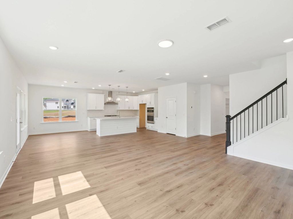 Rowland's Grant - Alexis Interior Image 14