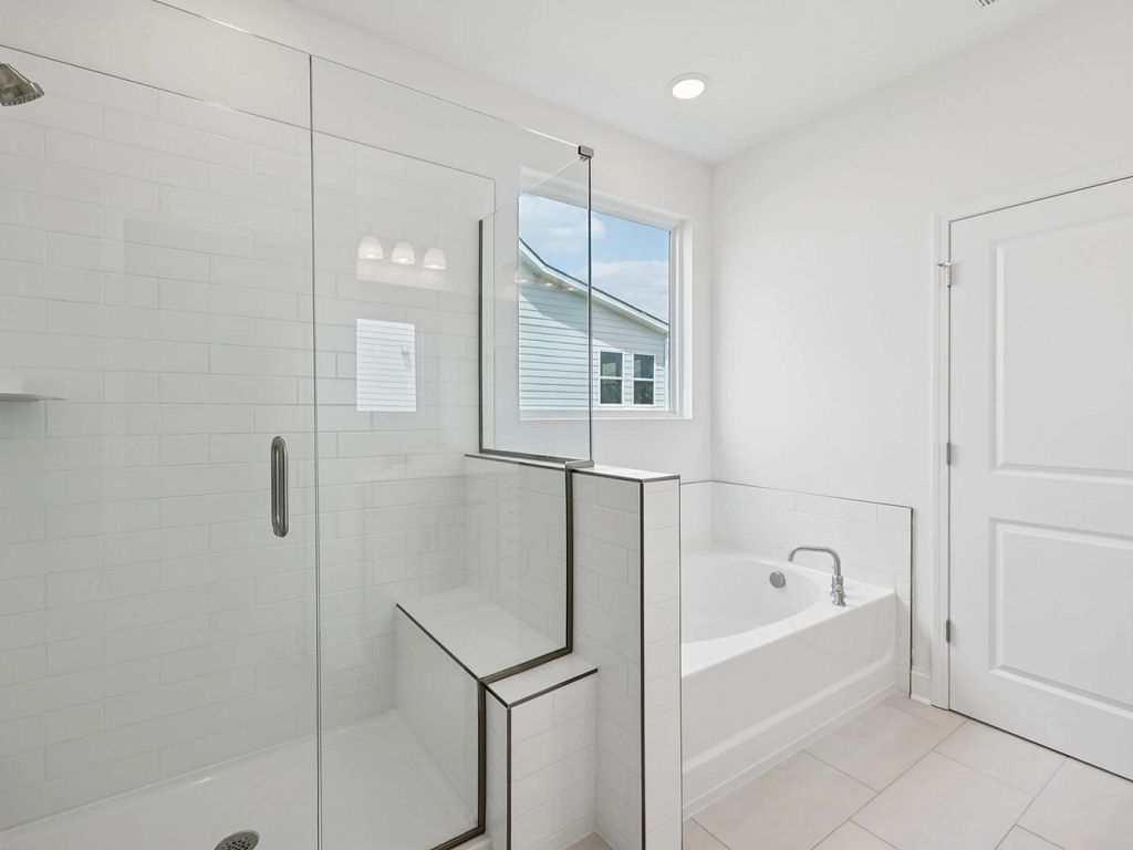 Willow Landing - Macon Interior Image 9