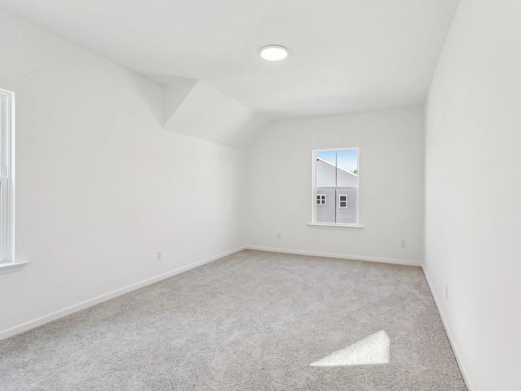 The Point - Madison Interior Image 3
