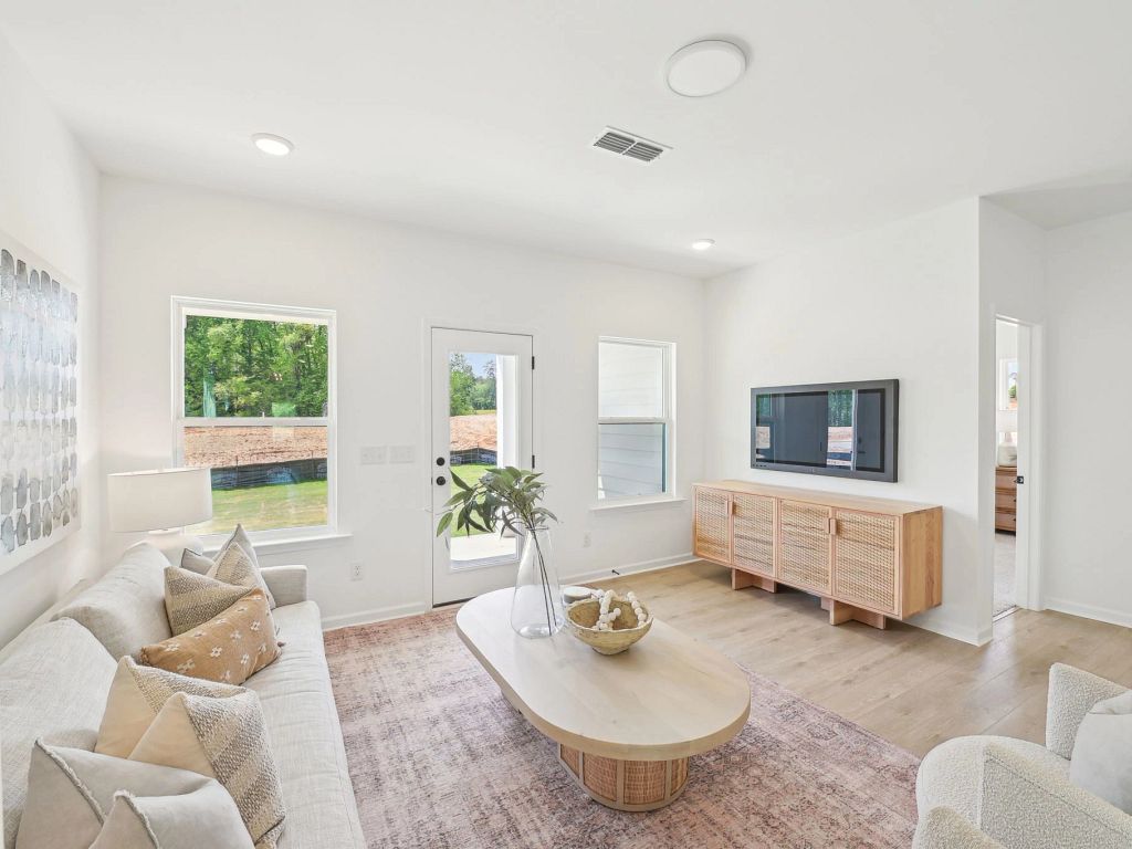 Rowland's Grant - Finley Interior Image 5