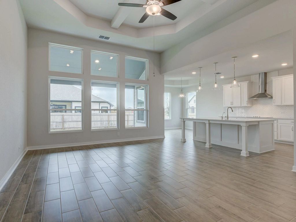 Saddlebrook Ranch - Guadalupe  Interior Image 6