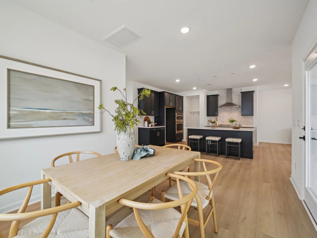 Crescent Mills - Leland Interior Image 6