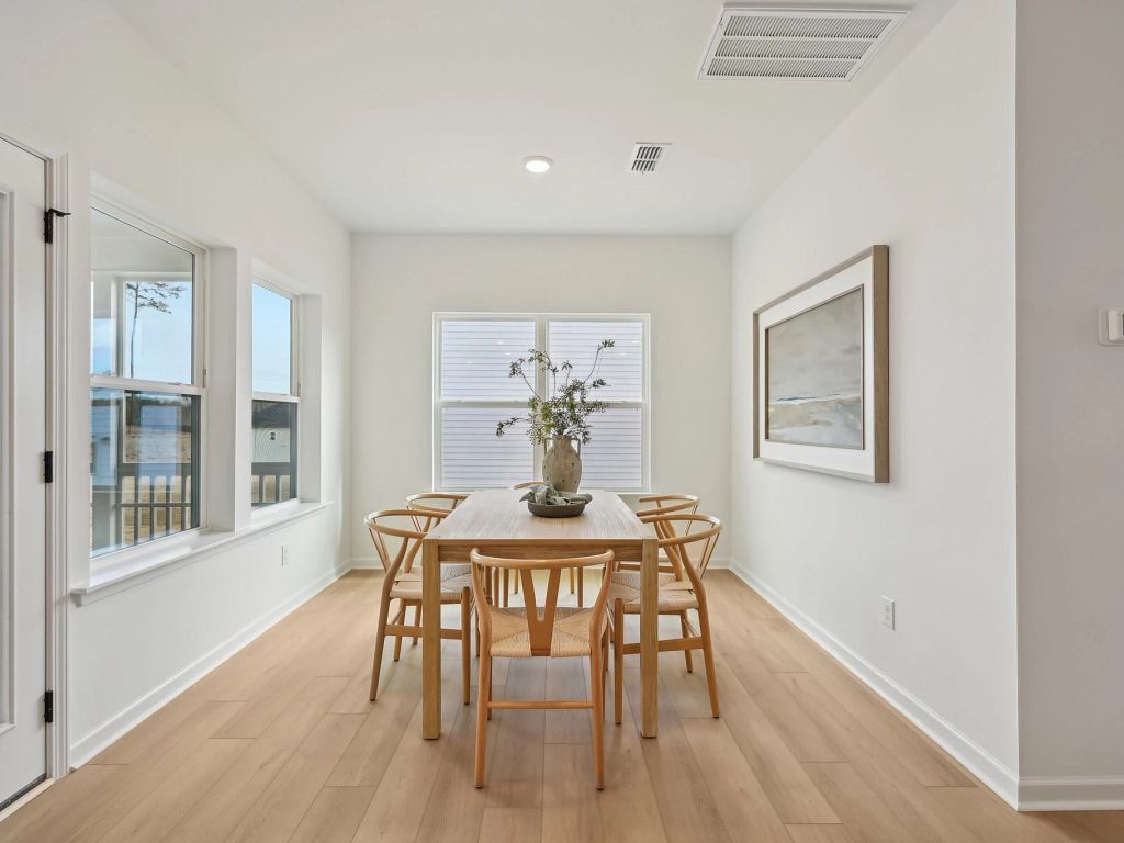 Crescent Mills - Leland Interior Image 11