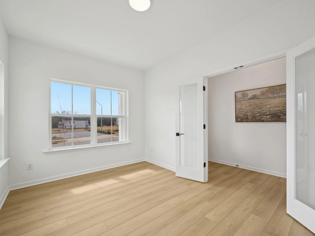 Crescent Mills - Leland Interior Image 21