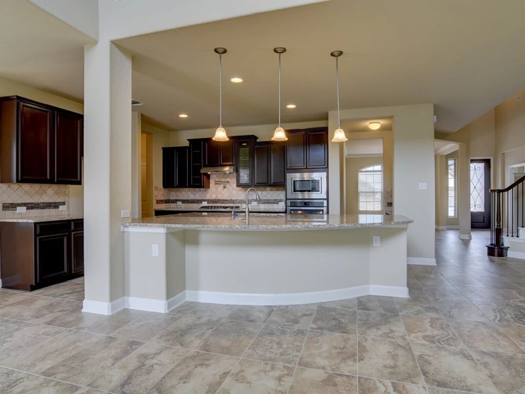 Saddlebrook Ranch - Trinity Interior Image 10