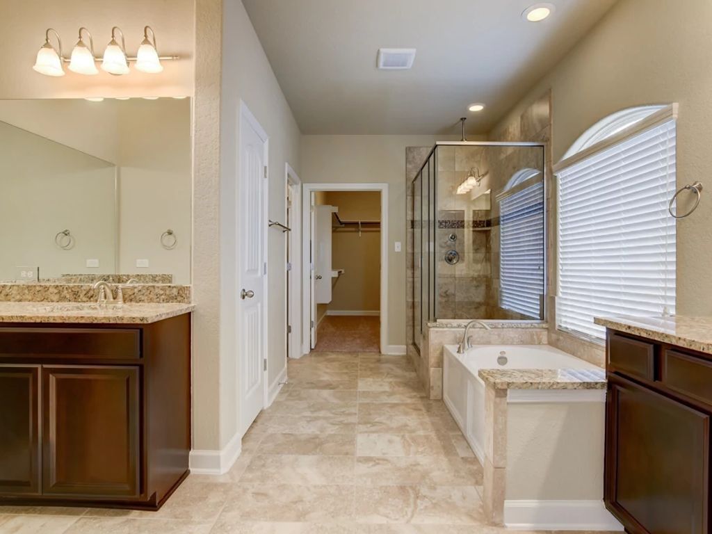 Saddlebrook Ranch - Trinity Interior Image 14