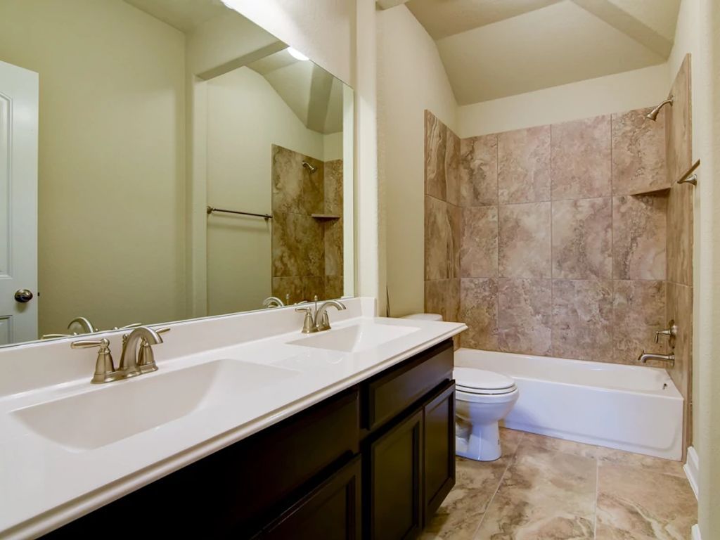 Saddlebrook Ranch - Trinity Interior Image 19