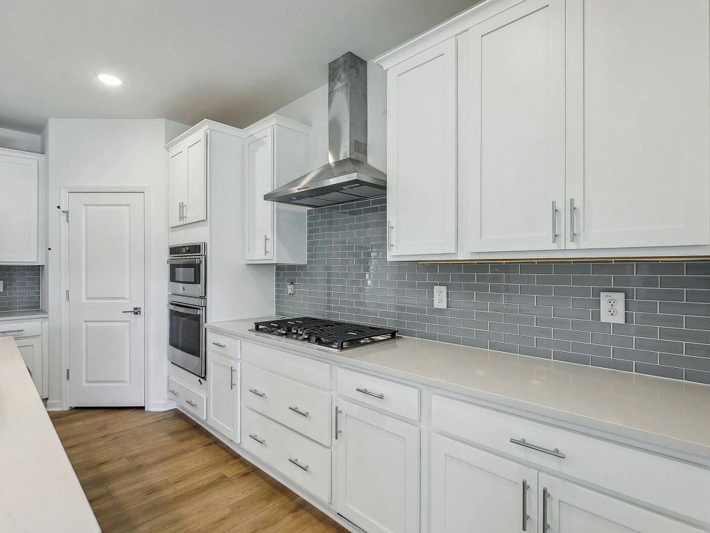 Crescent Mills - Macon Interior Image 16